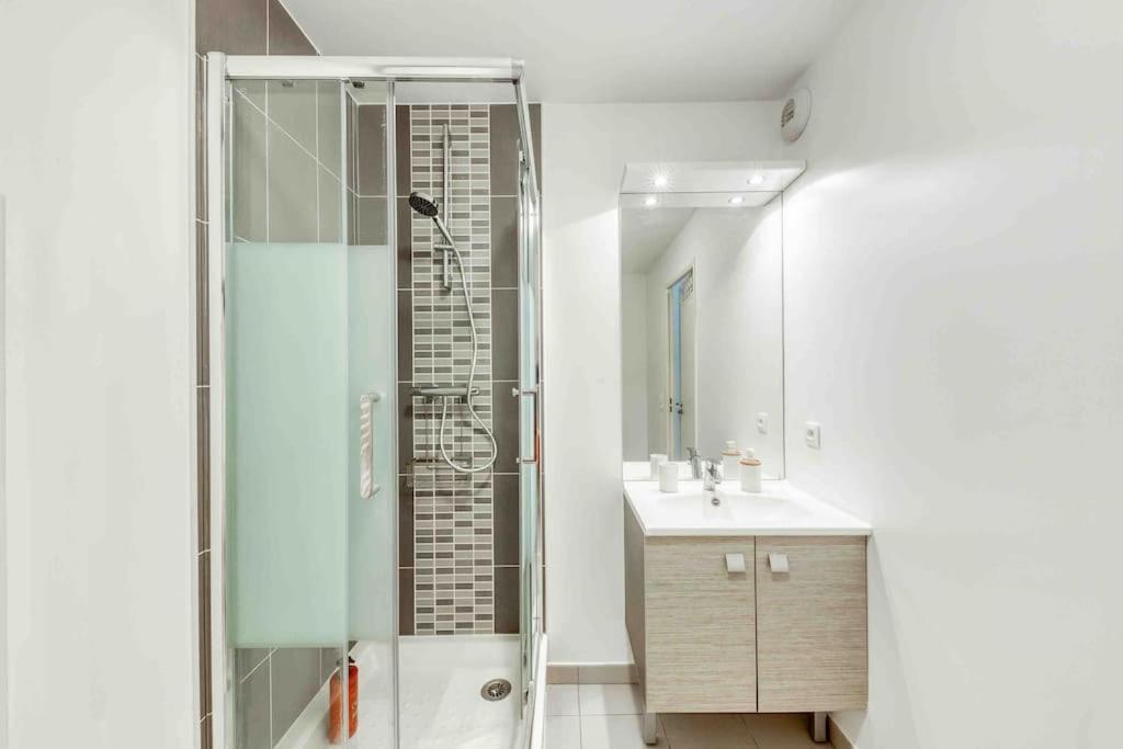 Appartement Moderne, Metro 7, Parking Et Jardin Villejuif Bagian luar foto