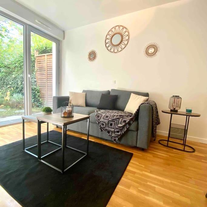 Appartement Moderne, Metro 7, Parking Et Jardin Villejuif Bagian luar foto