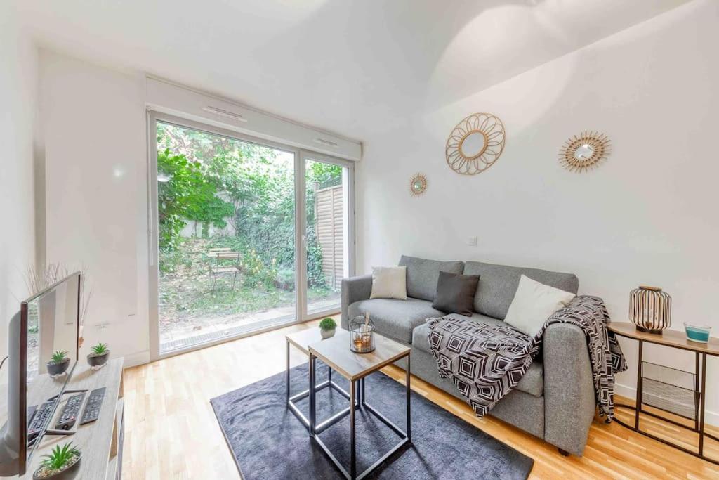Appartement Moderne, Metro 7, Parking Et Jardin Villejuif Bagian luar foto